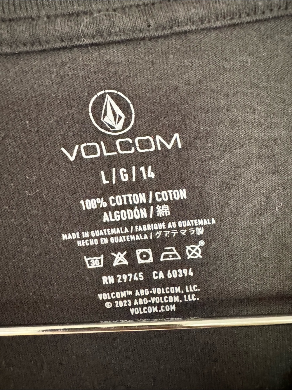 Volcom Earth Tripper Graphic Tee – Women’s L - Picture 5 of 5